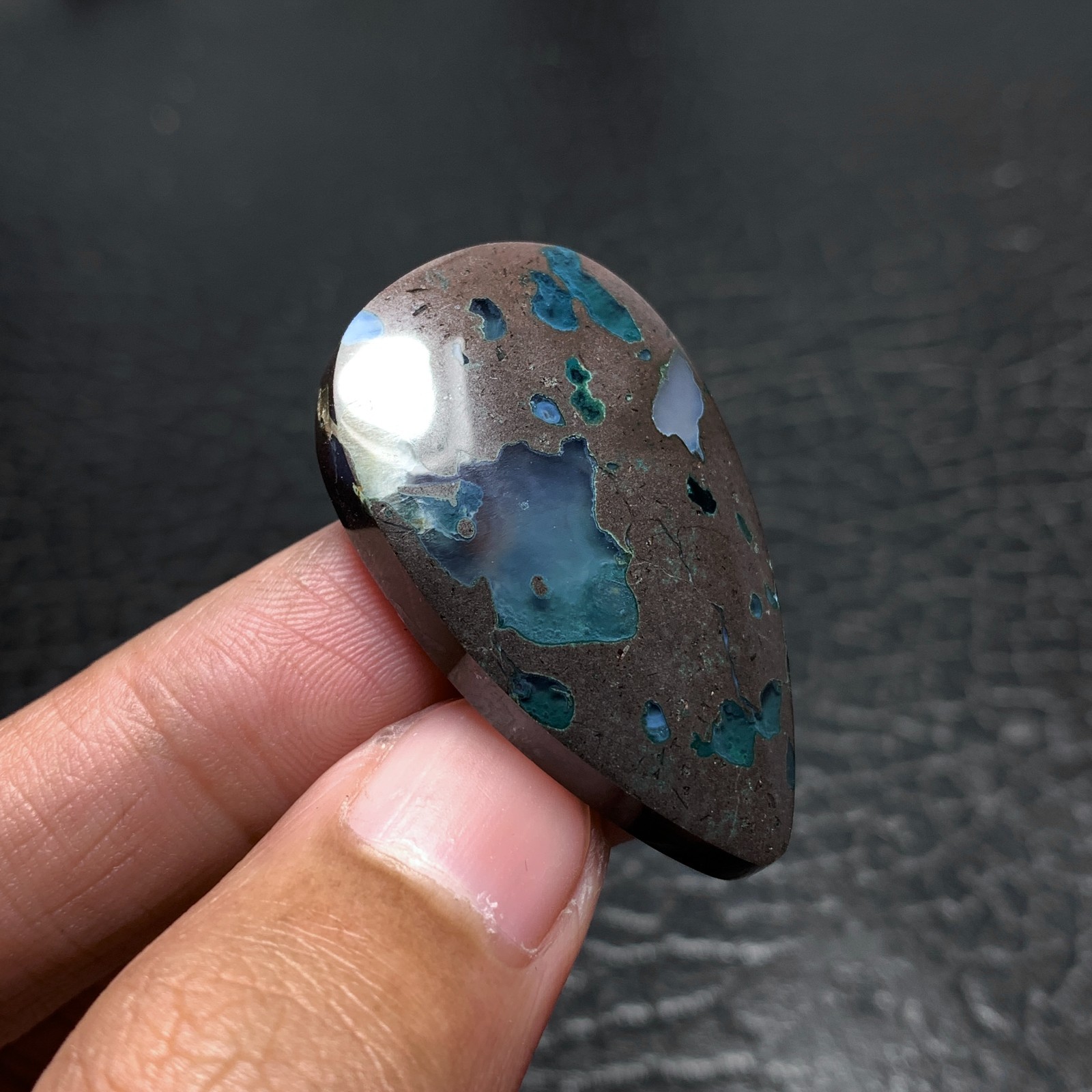 Amygdaloidal Agate Cabochon 39×23.5x7mm High Quality 50.5 ct