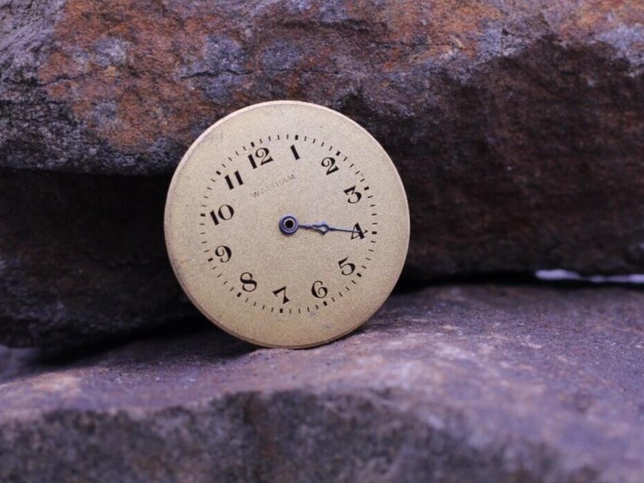 WALTHAM METAL POCKET WATCH DIAL FACE 26.1mm DIAMETER (CC)