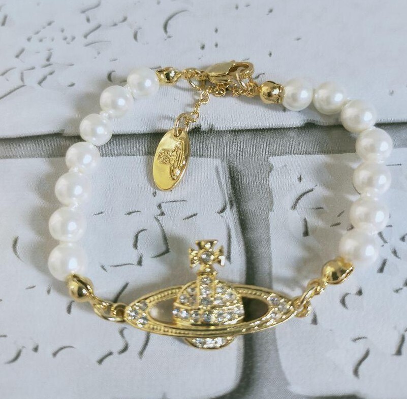 Vivienne Westwood ORB MINI BAS RELIEF Pearl Bracelet Gold Excellent-