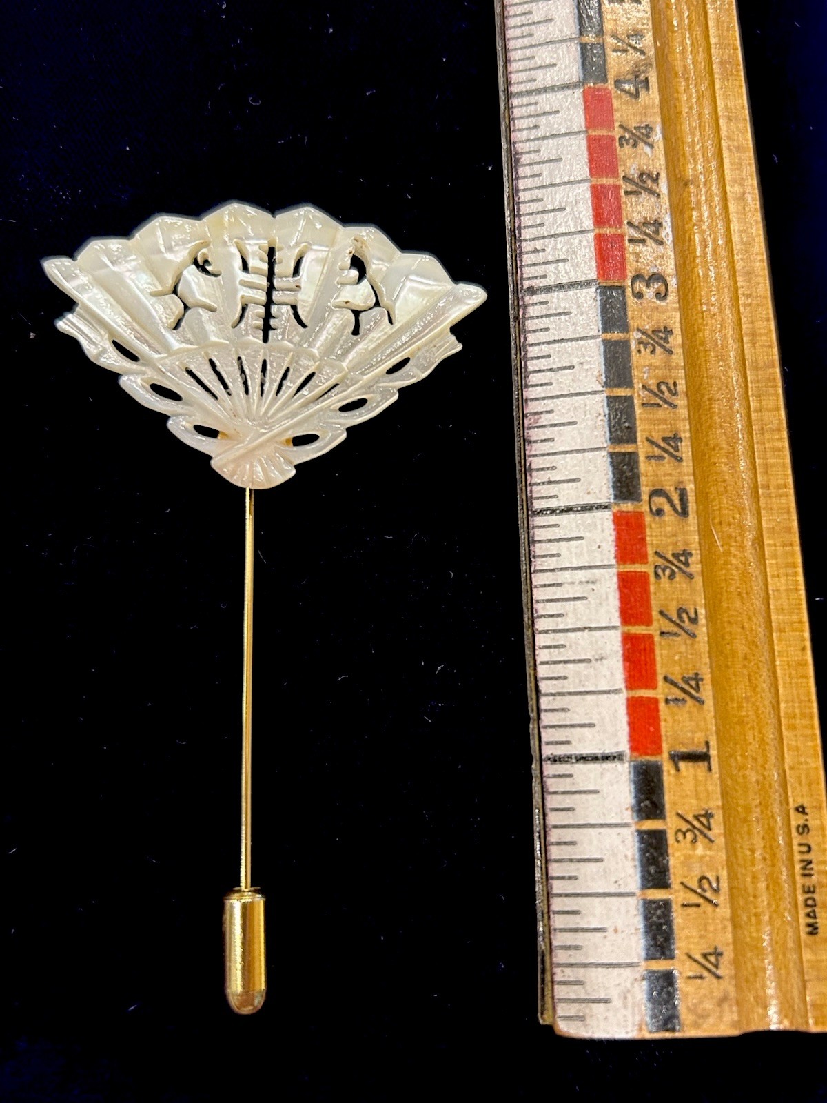 Vintage Hand Carved MOP Mother of Pearl Asian Fan Brooch Iridescent Pin 3.5”