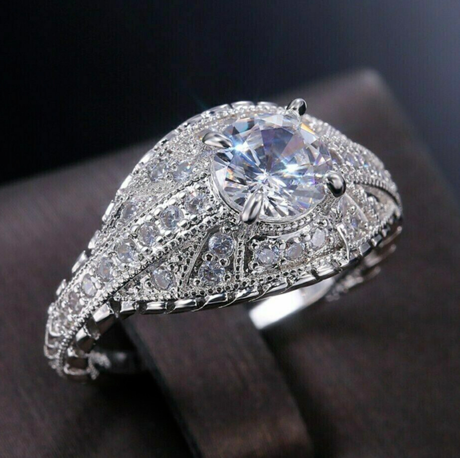 Ethnic Vintage Style Ring 1.8CT CZ Elegant Christmas Gift Ring 925 Silver plated