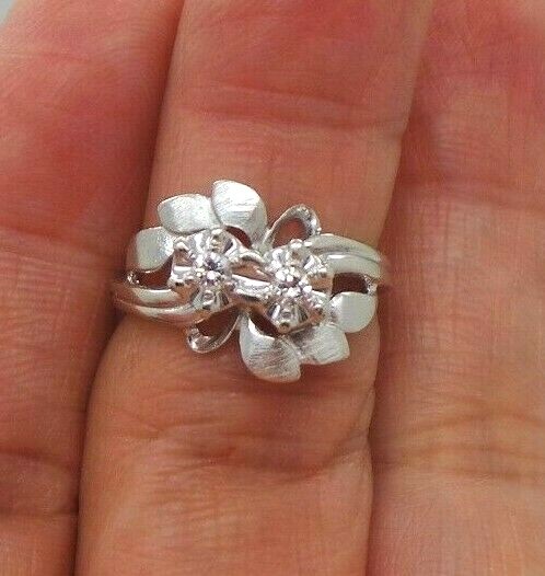 STUNNING 14K WG FOREVER US DIAMOND RING SZ 6.5 BB00182 3.54 grams