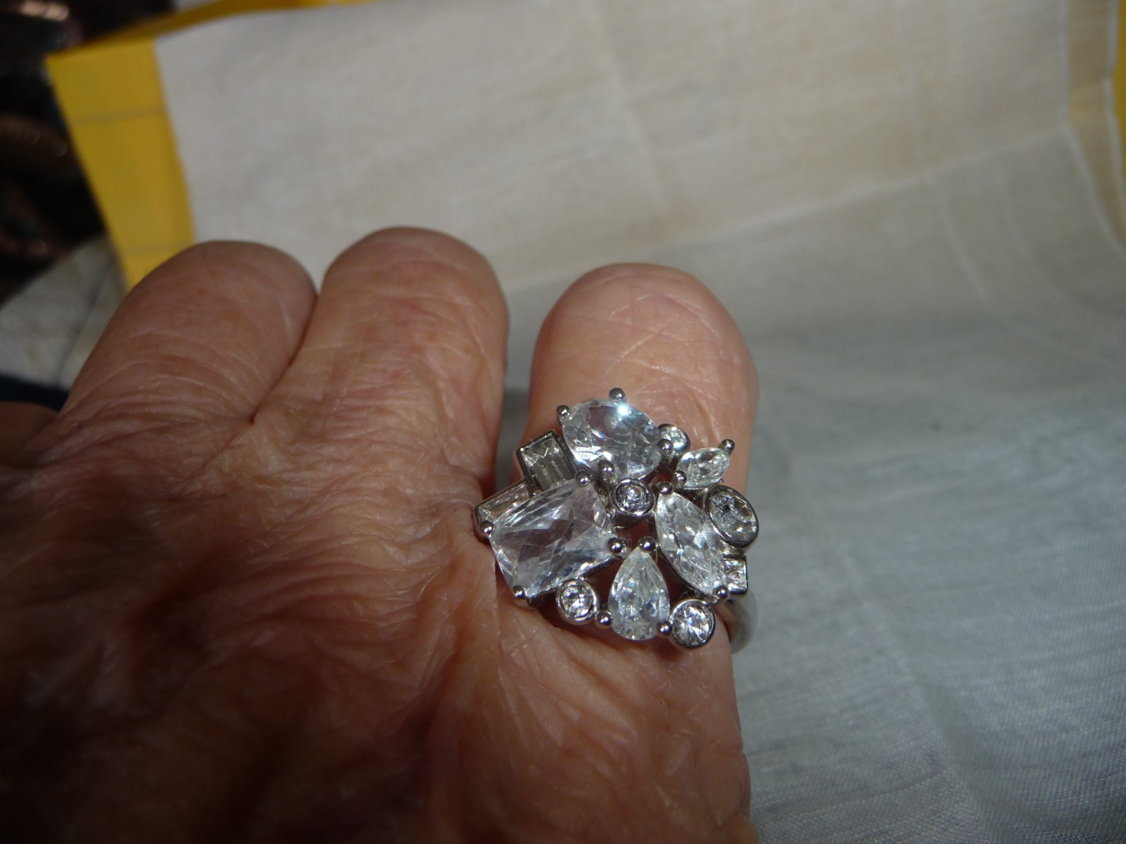 CLUSTER FAUX DIAMOND RHINESTONE MARKED NVC SILVER TONE SZ 11 RING #10/12-Q