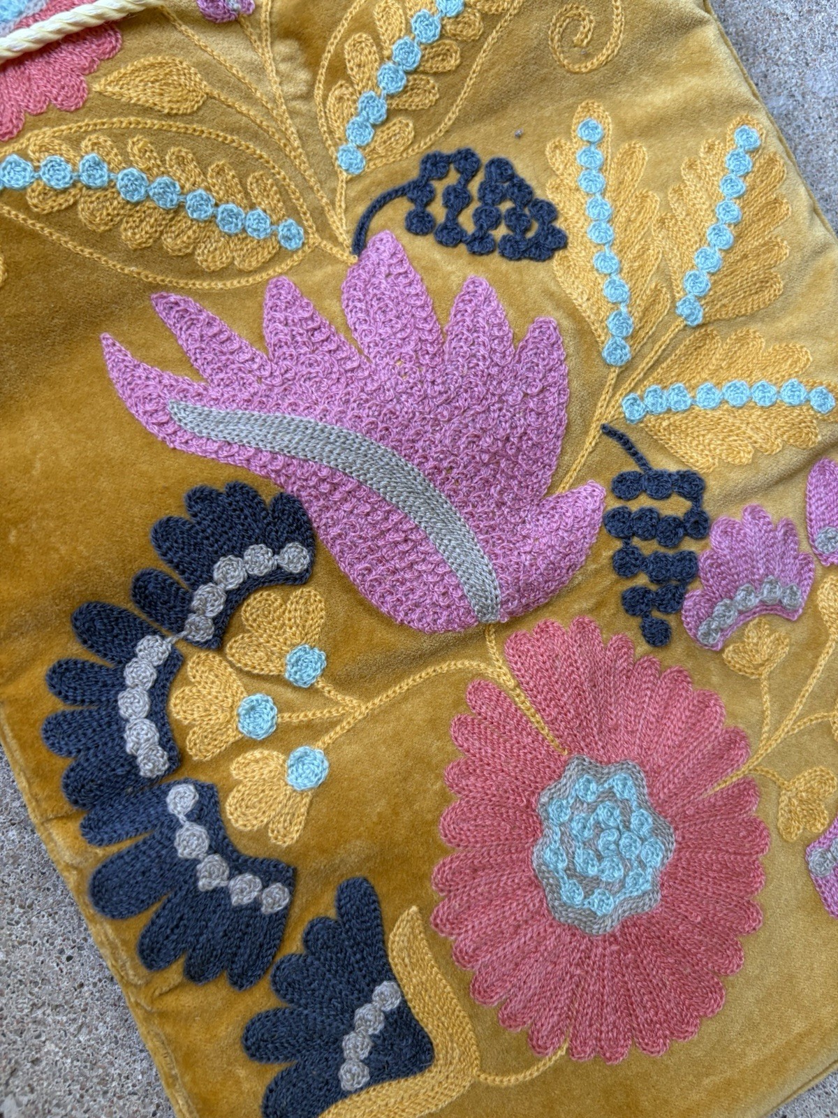 Rahab’s Rope Gold w/ Flowers Velvet Tassel Roll Up Travel Jewelry Bag