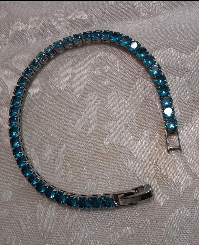 9.75 ctw simulated swiss blue topaz round cut stones tennis bracelet