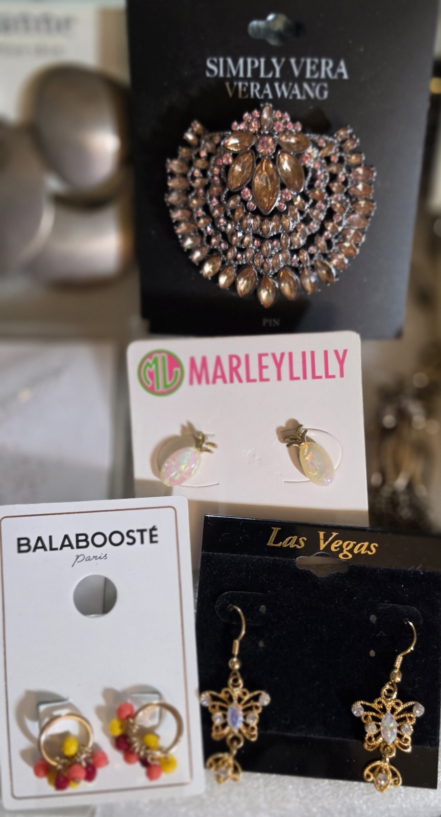 Rhinestones Simply Vera Kim Rogers Cèzanne Roxana Almay Jewelry Lot On Cards