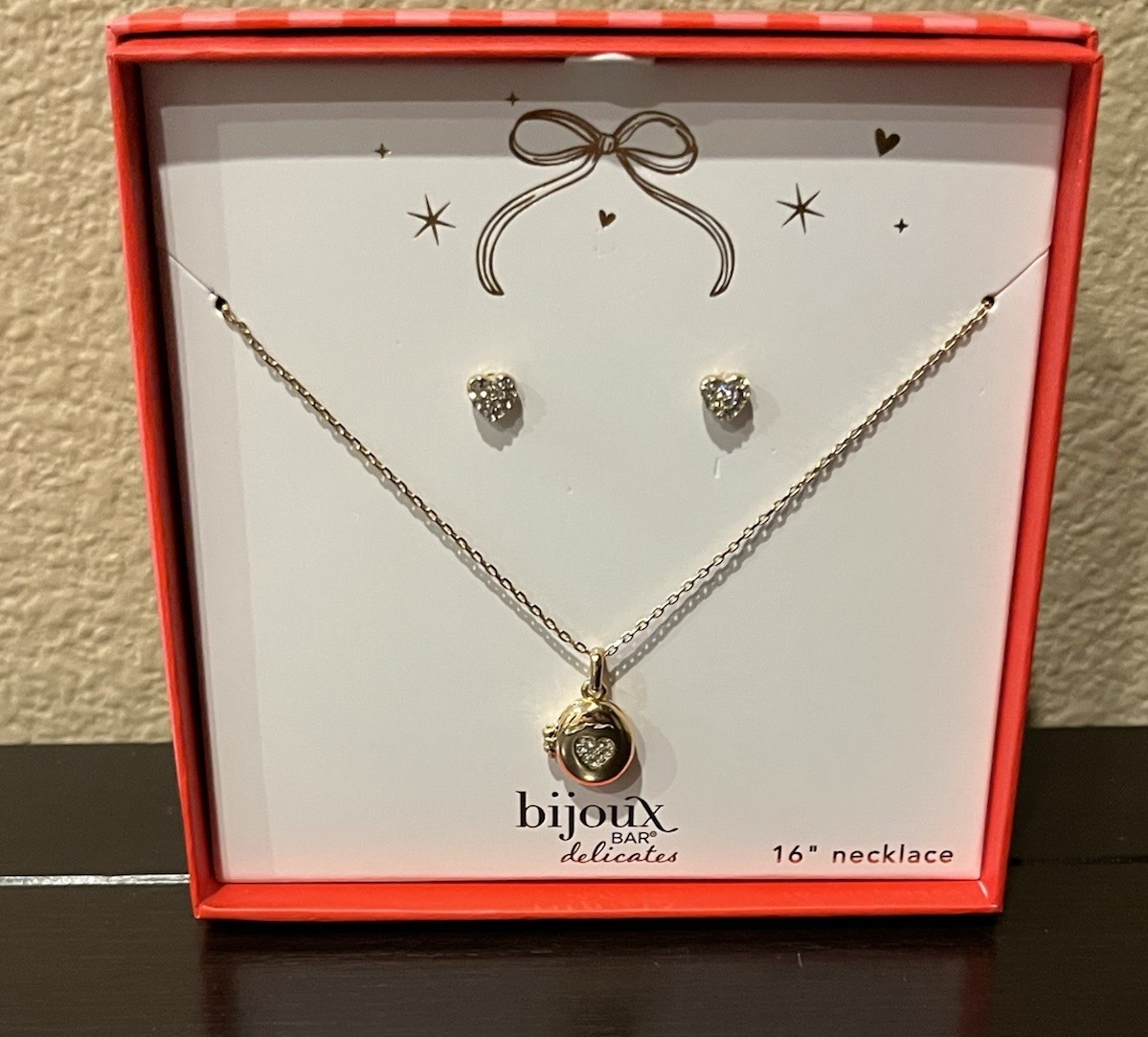 Bijoux Bar Delicates Necklace Locket & Earring Set New