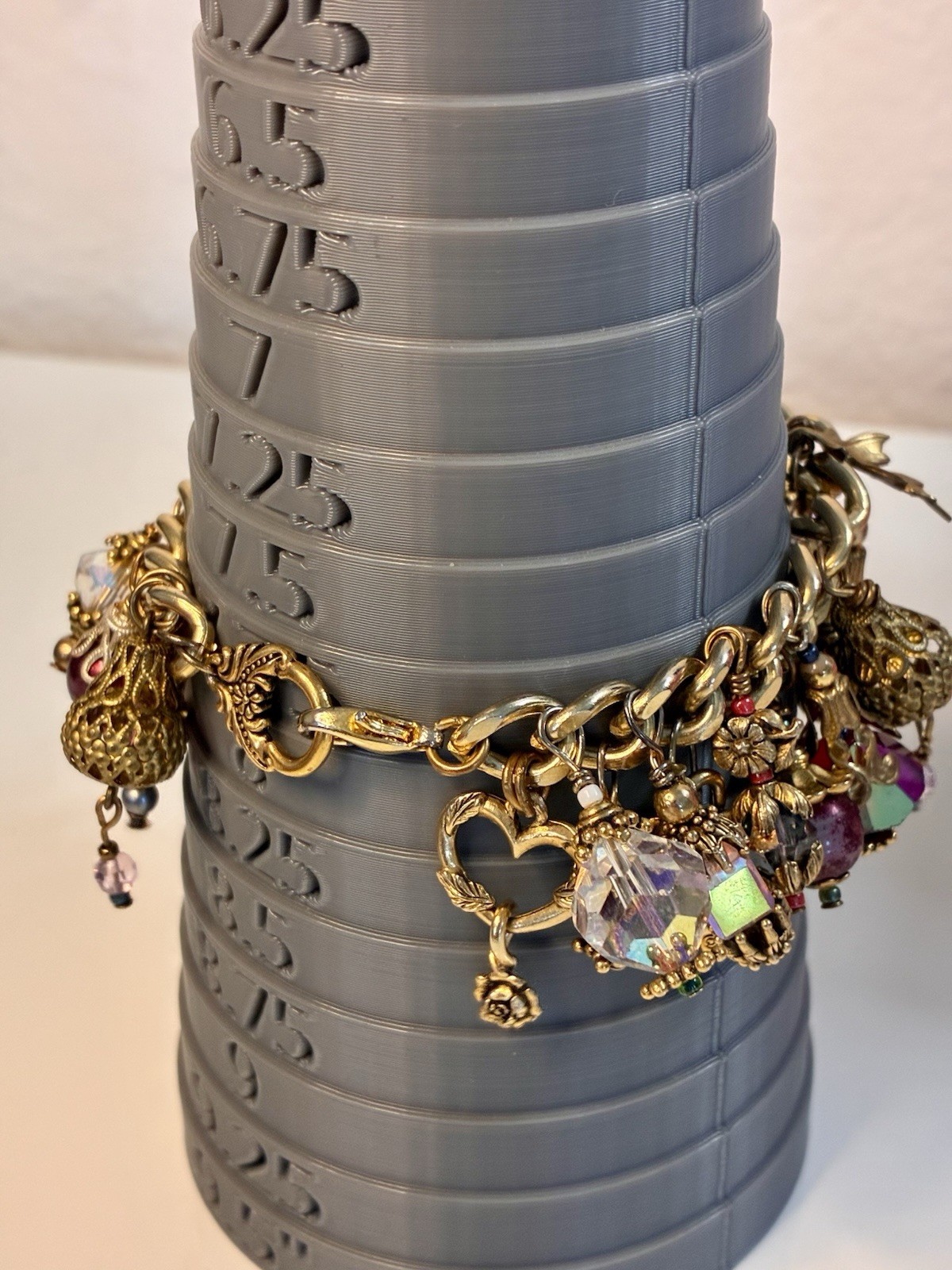 Gold Tone Cable Chain Charm Bracelet Toggle w/ Crystal Dangle Leaf Charms