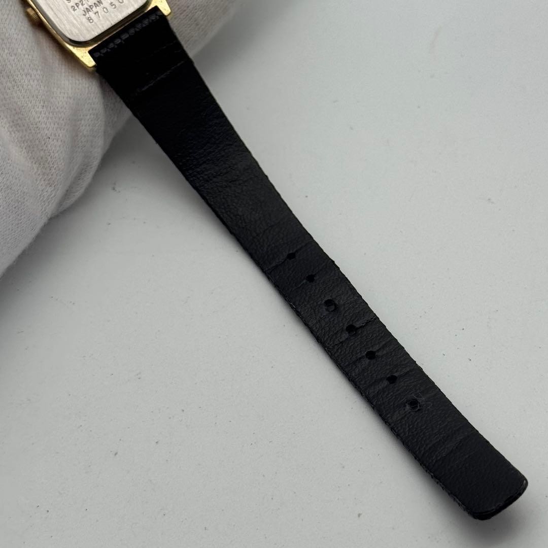 SEIKO New Battery Wristwatch Ladies 2P21 5210 Square Working Item