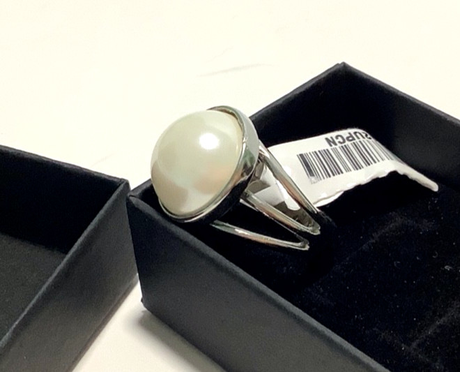 Stainless Steel Faux Pearl Cabochon Style Ring**Nice Ring**