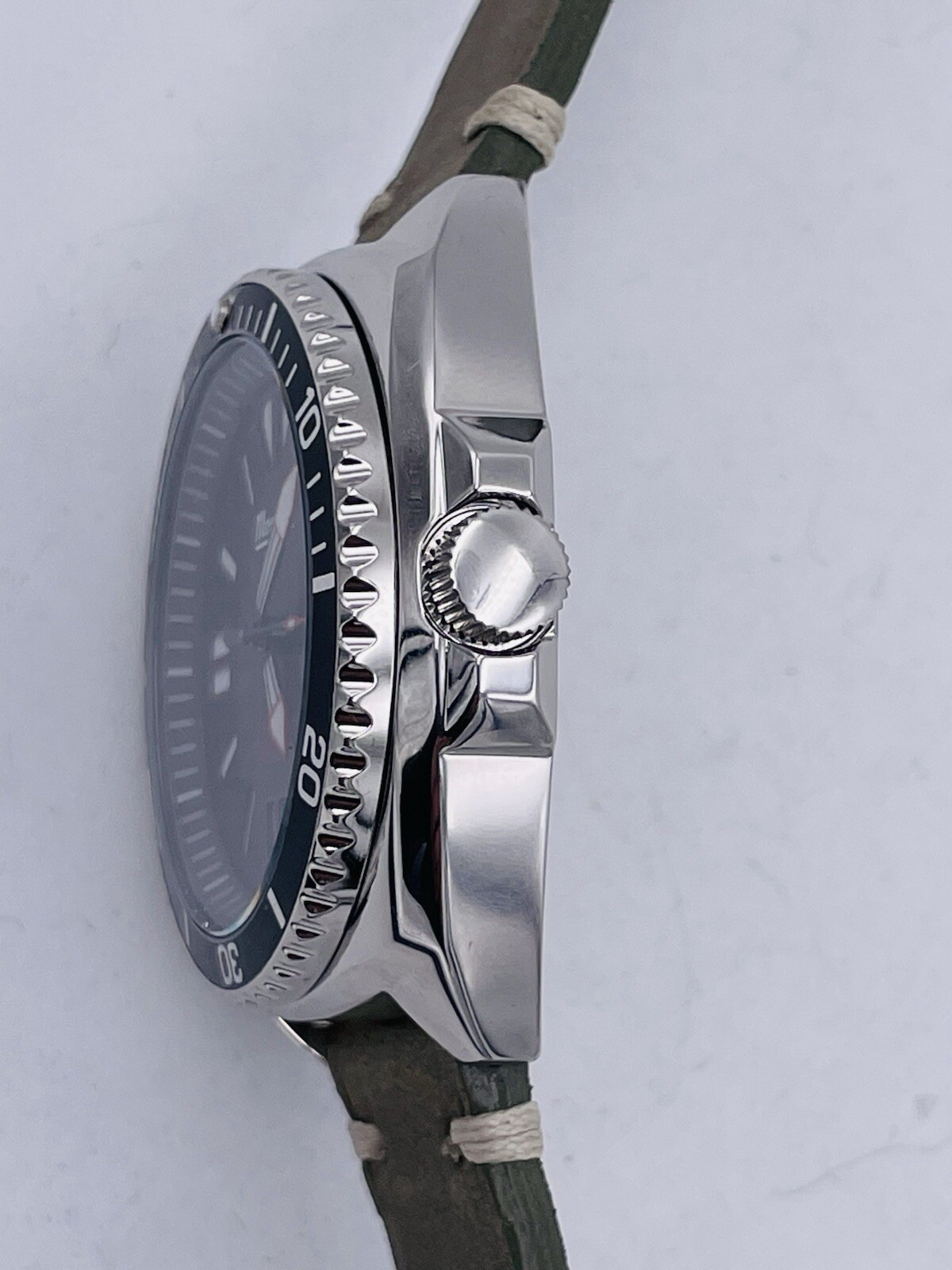 Mondia Automatic Seiko Vintage Style Watch MI788KV/429 Hot Sale New