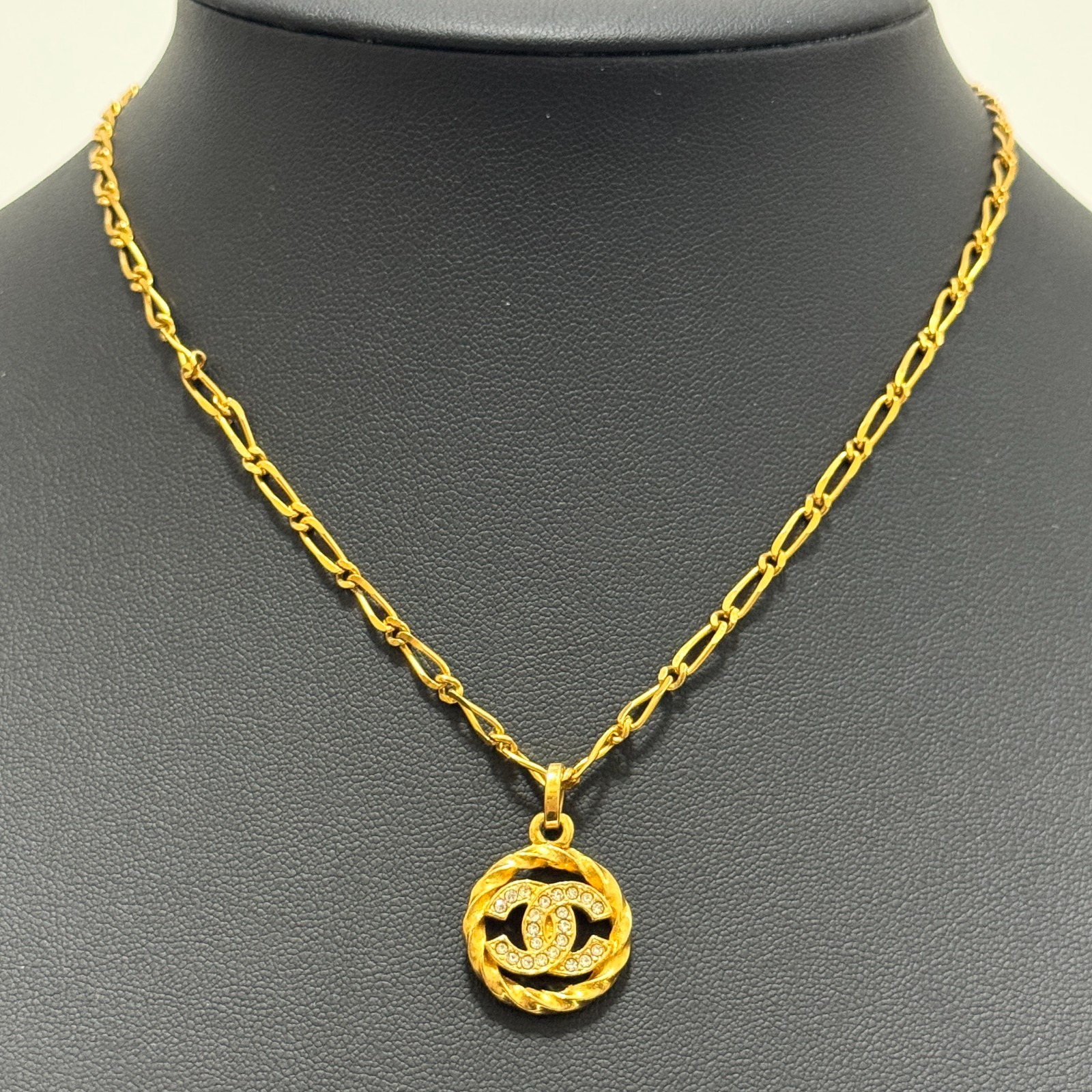 CHANEL 3438 COCO Mark CC Logo Necklace Rhinestone Gold Vintage Authentic JAPAN