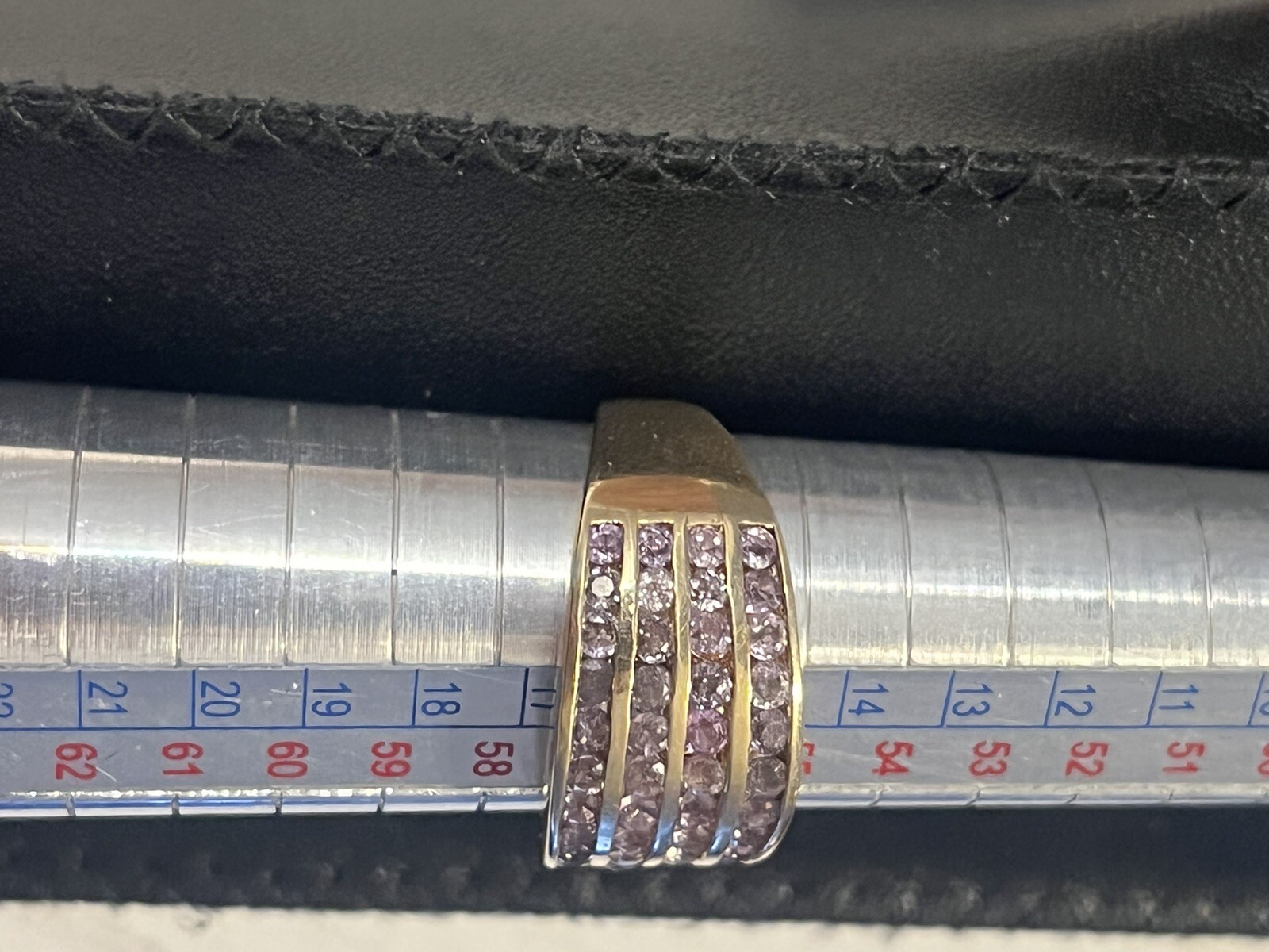 14K Solid Yellow Gold 4 Row Amethyst Cluster Ring WOW Size 7.75 5.59 Grams!