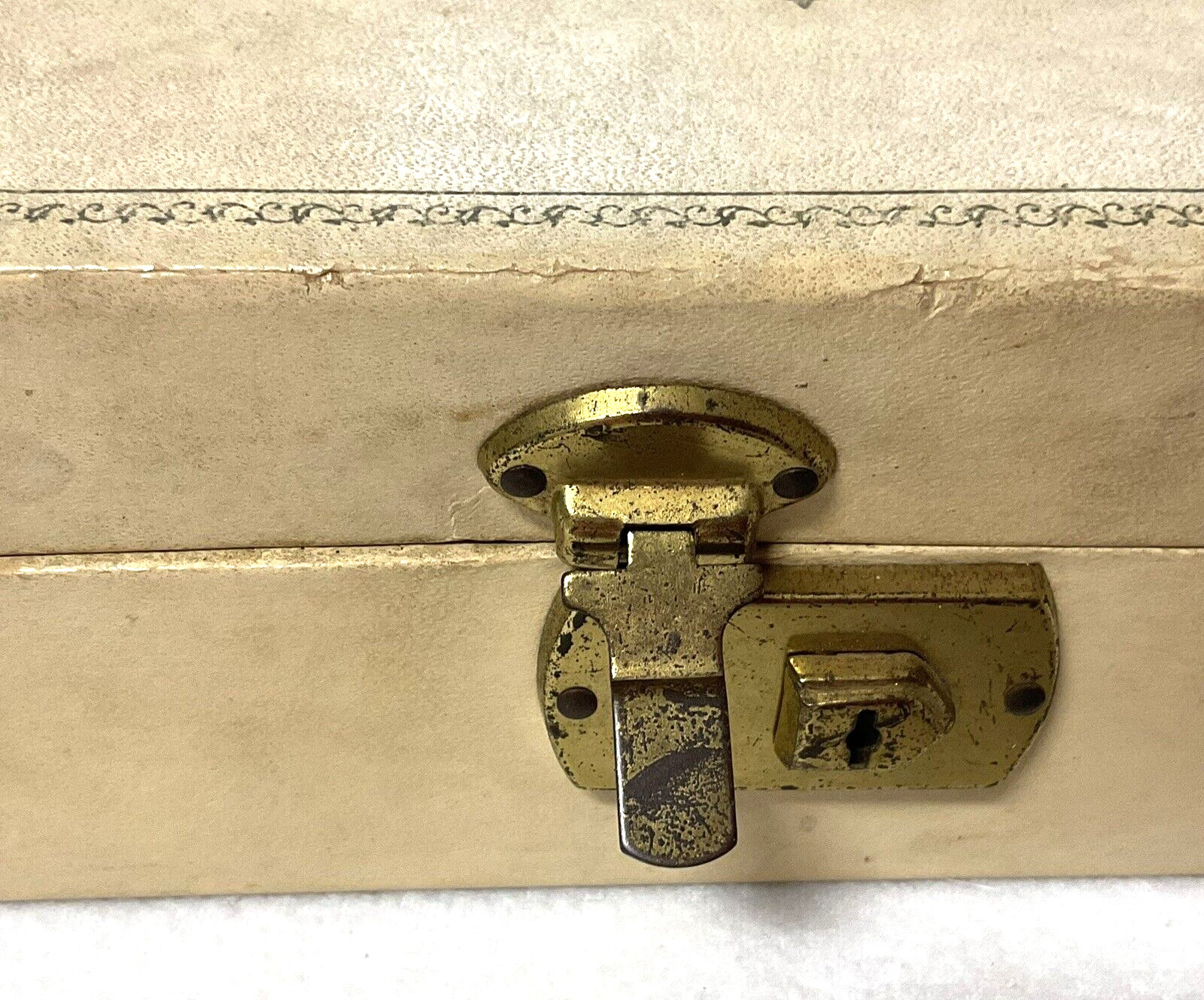 Vintage MCM 2 Level Beige/Gold Jewelry Box Sage Green Interior Flip Lock No Key