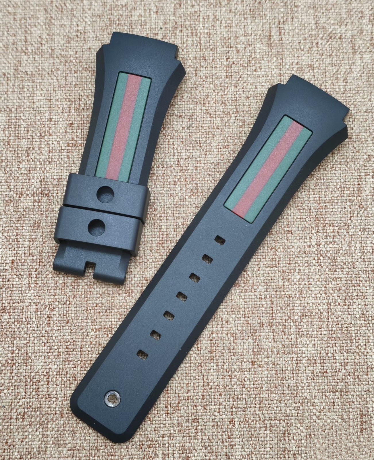 29x21mm Watch Black Rubber Strap Fits For Gucci YA137107A Silicone Band+Tools