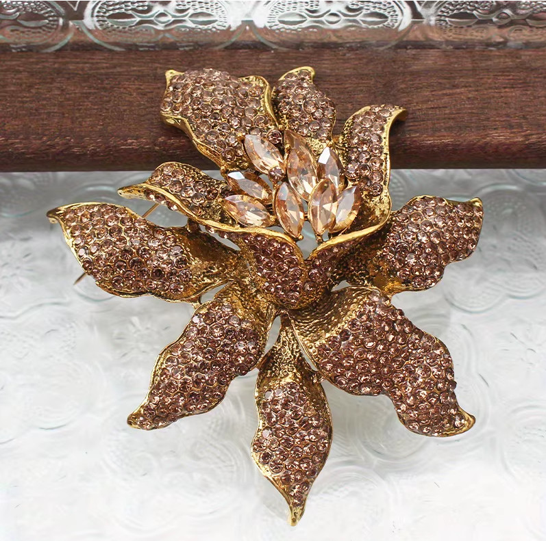 Unique Vintage Style Flower Leaf Rhinestone Crystal Pendant Brooch Pin Jewelry G