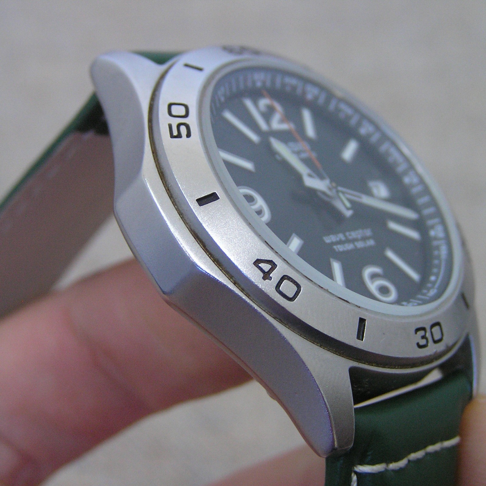 [Japan Exclusive!] CASIO OVW-110 “Overland” Solar Field Watch – Japan Imported