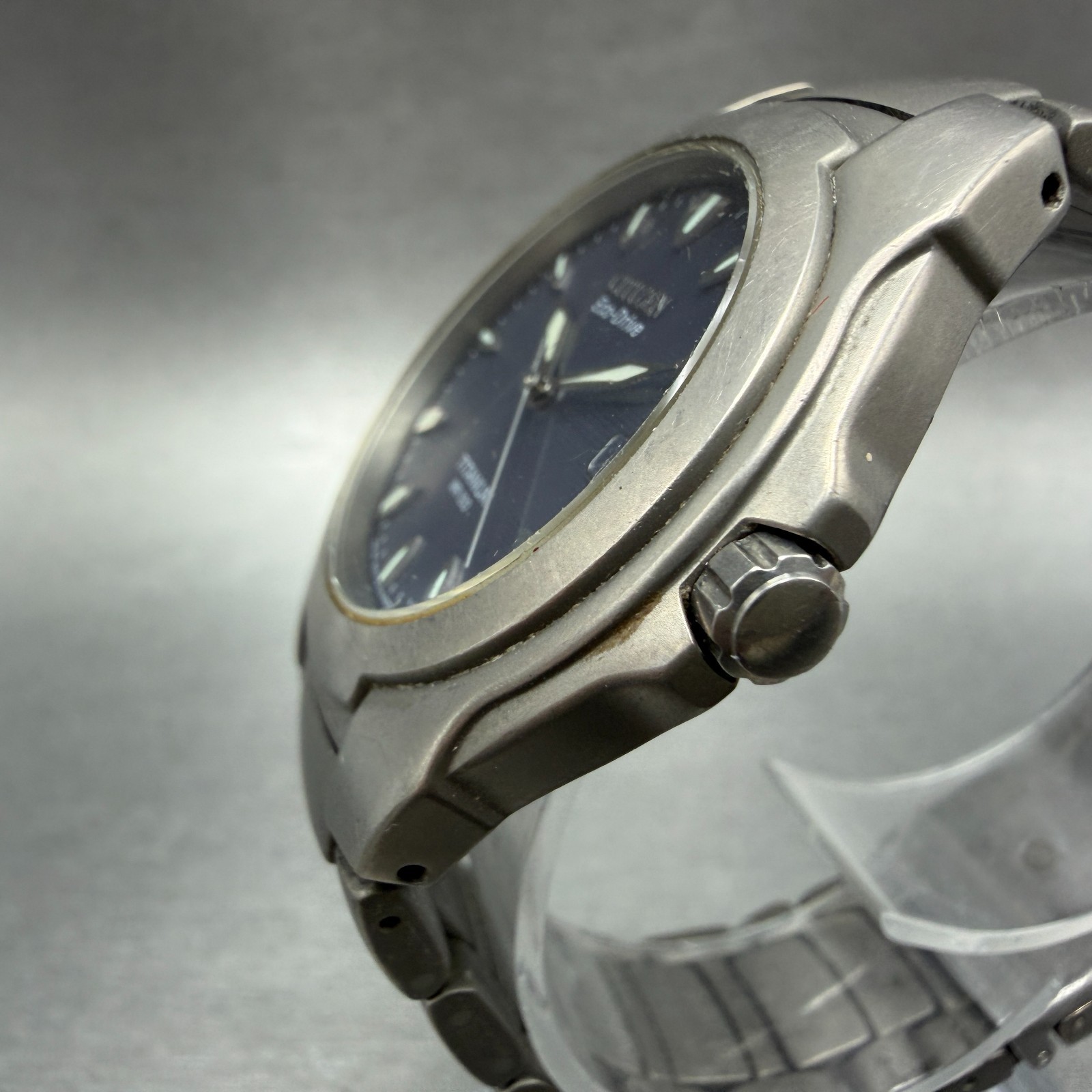 Citizen Eco-Drive Watch Men 36mm Black Dial titanium Date E111-K006350 Runs