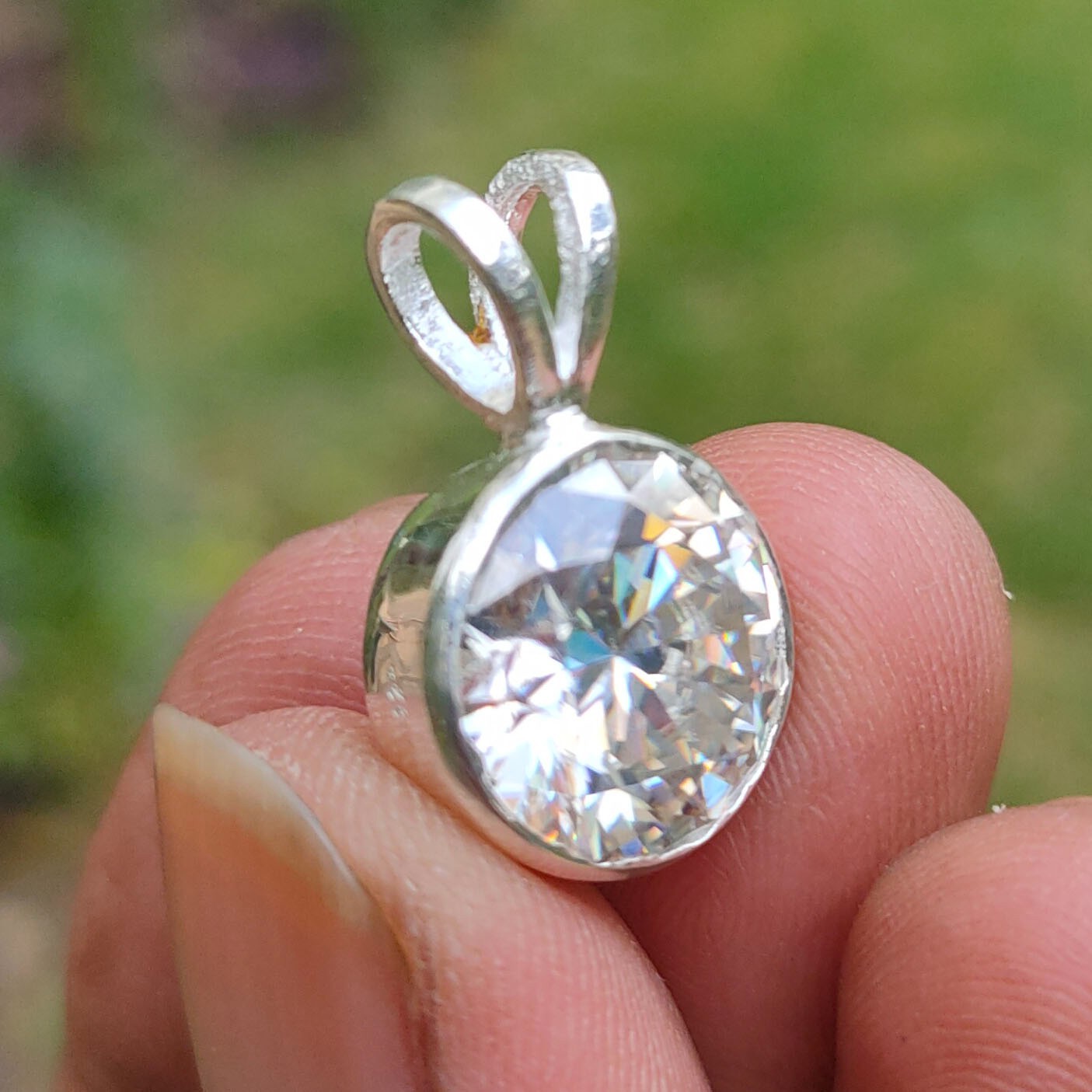 RARE 10.00 Ct White Diamond Solitaire Pendant Necklace-Tariff Free