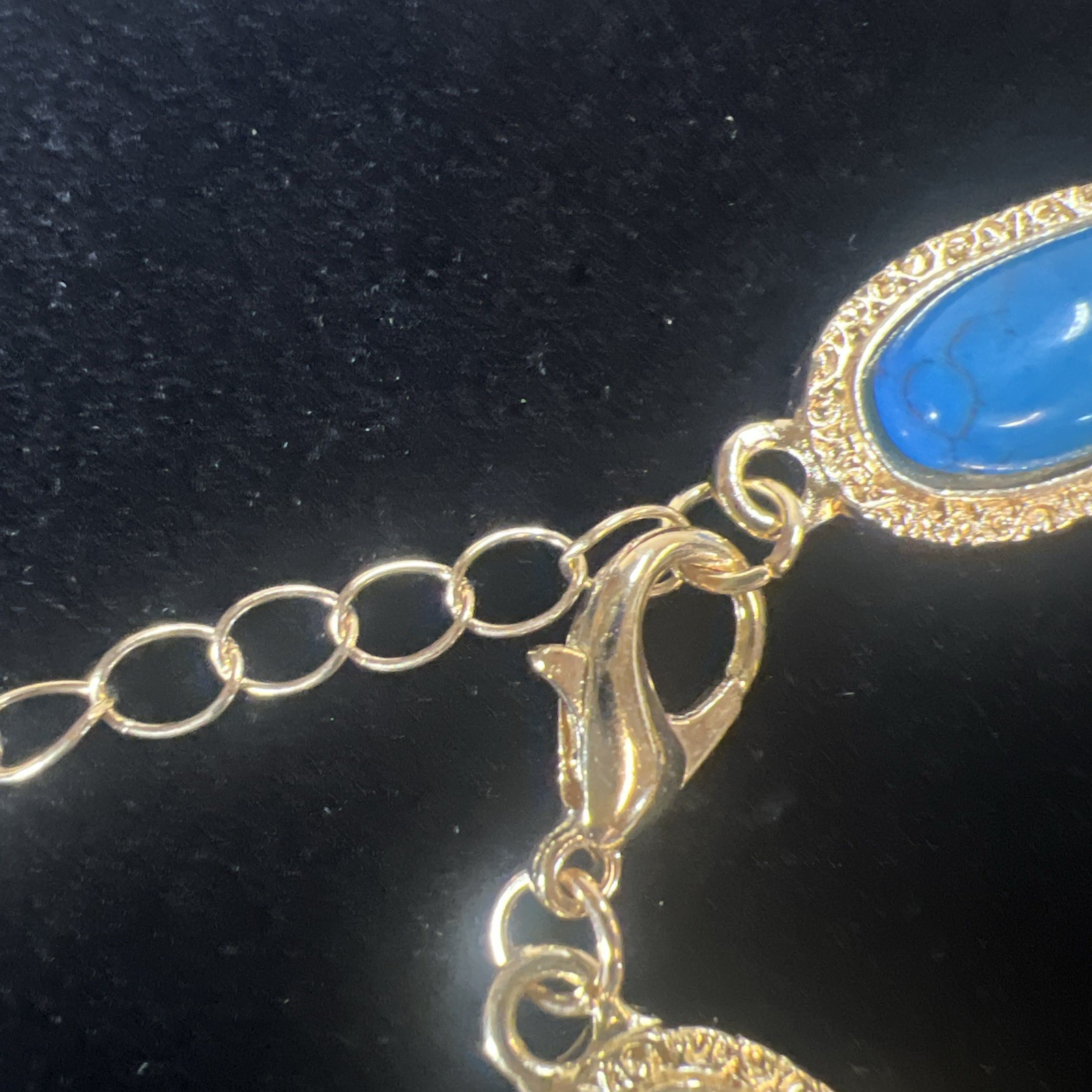Blue Howlite Set of Bracelot (6.5-8.5ln) and Earrings in Rosetone 100.00 ctw #47