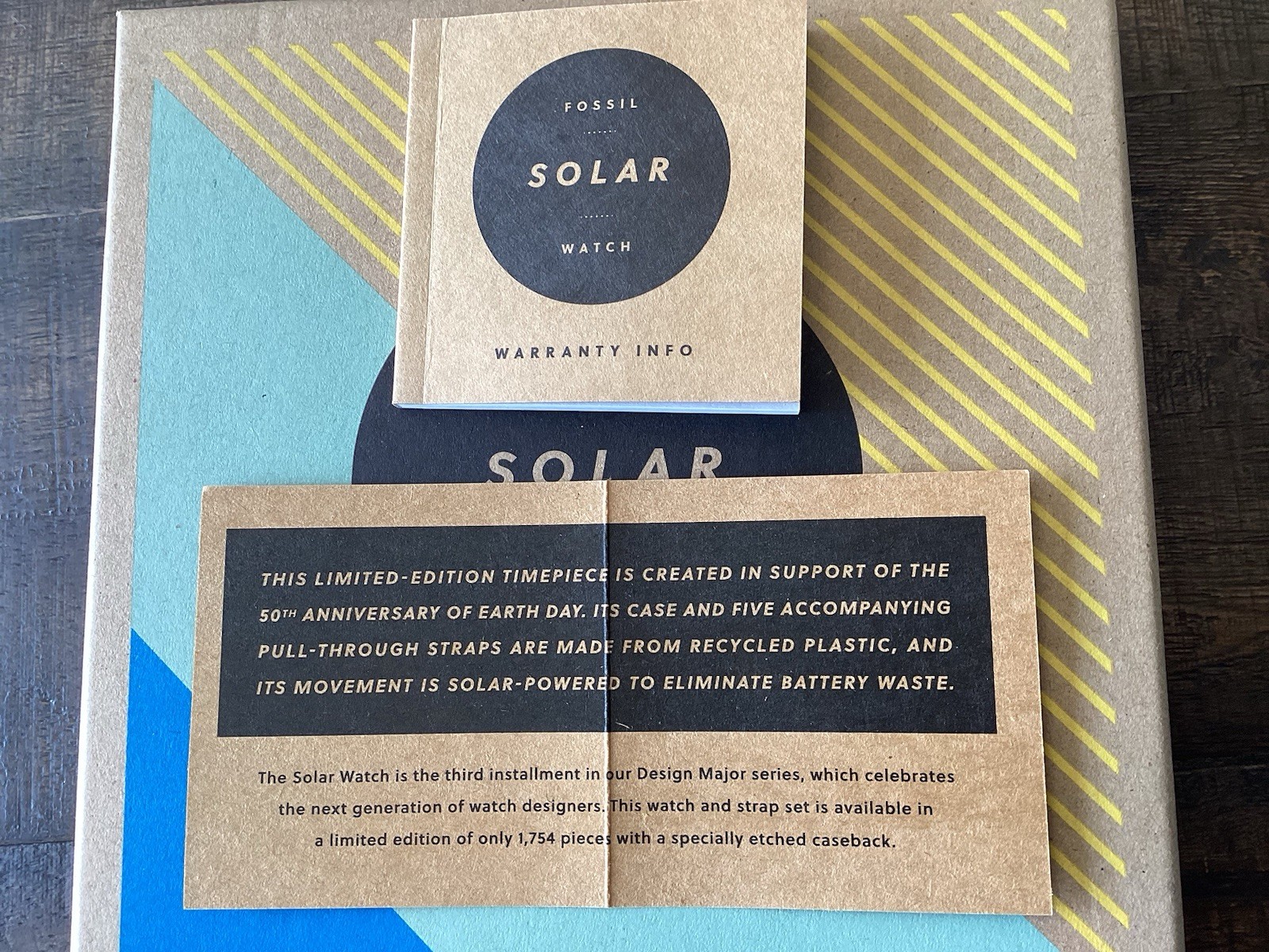 Fossil Solar Powered Earth Day 42mm Black Watch w/ 5 Straps Box Manual