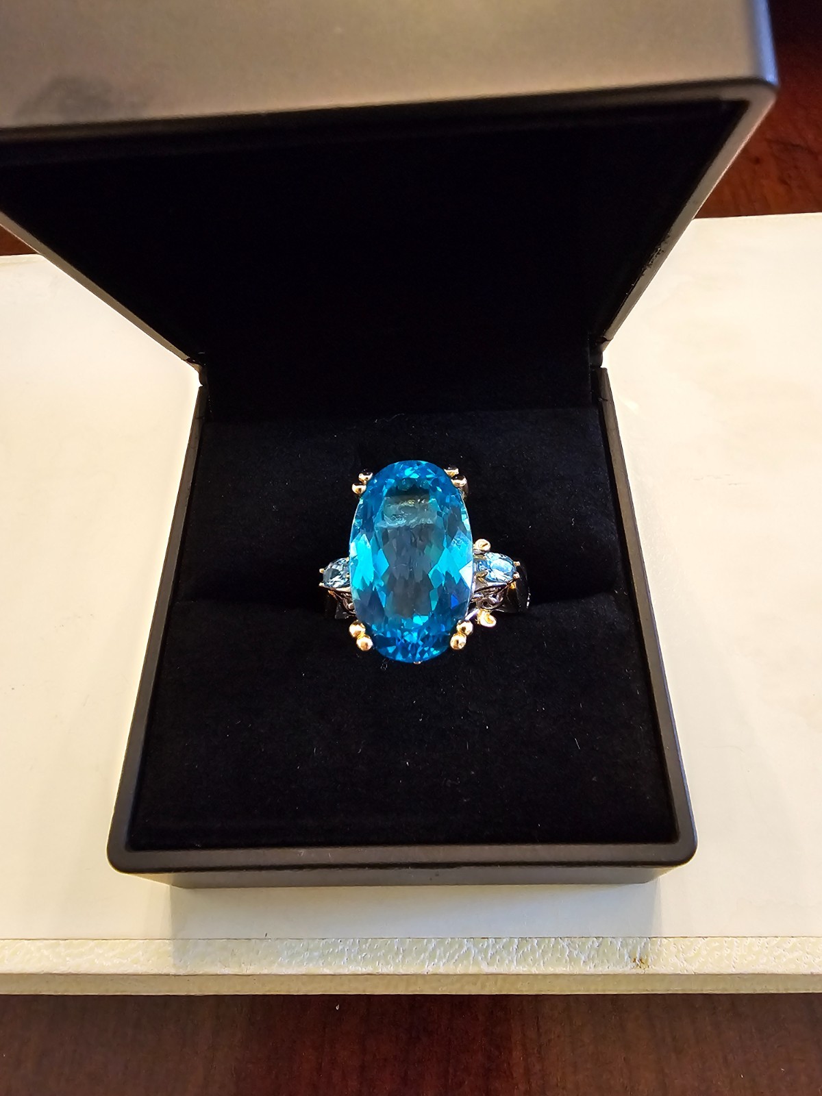 Gems en Vogue 20×13 mm Paraiba color Blue Topaz Oval Cut Ring Sterling Silver