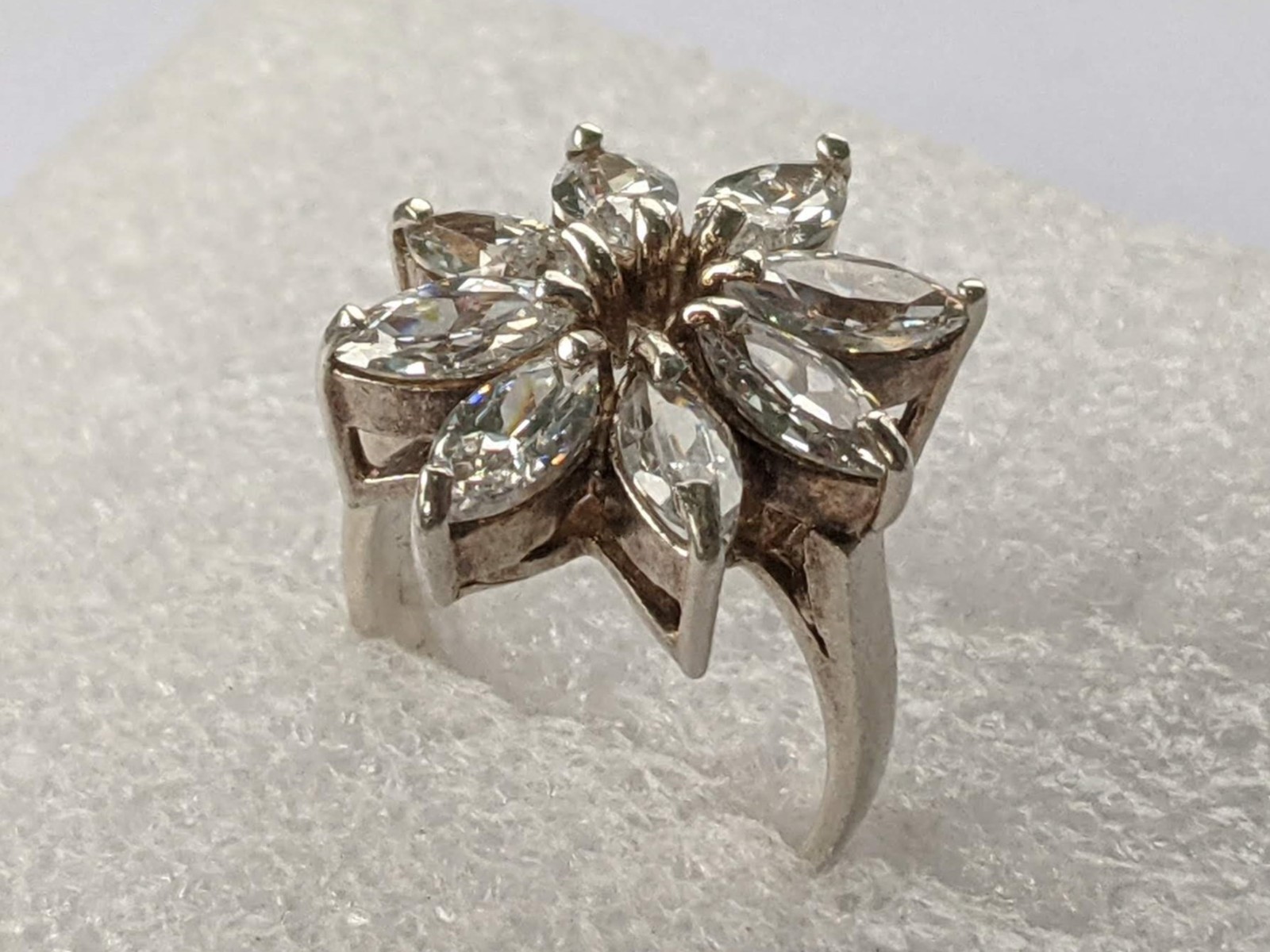 Vintage ring sterling silver 925 Size 7 Weight 7.83 g. Ukrainian jewelry.