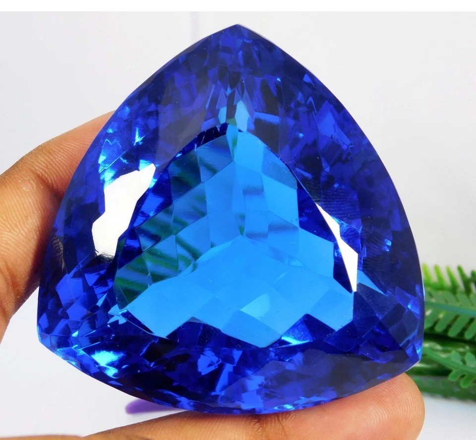 Huge Certified 1000 Ct+ Natural Blue Topaz Trillion Cut Loose Gemstone