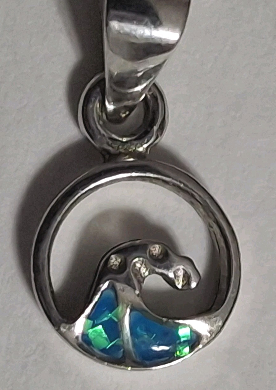S925 D sterling Silver Small Blue Opal Inlay Hawaiian Wave Pendant 0.5g