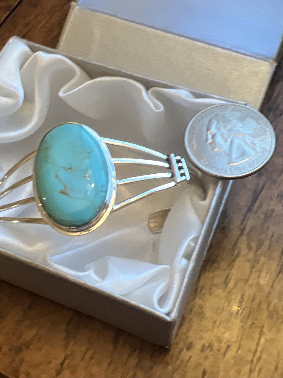 Natural Kingman Turquoise Cuff Bracelet Sterling Silver 7 in (16.40 g) 3.75 ctw