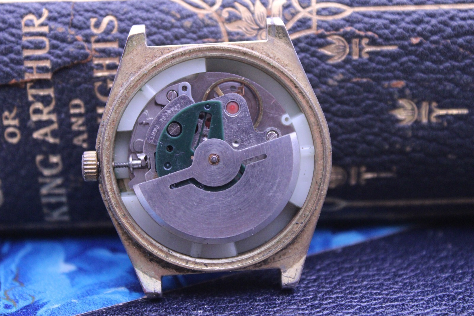 Q&Q JAPAN CBM CORP. AUTOMATIC WRIST WATCH 35.6mm 18.2mm LUG FOR REPAIR (BU)