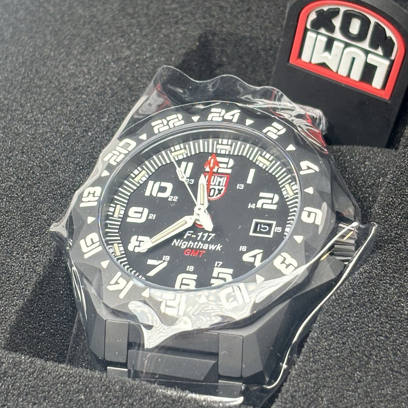 Luminox F-117 Nighthawk GMT Gunmetal Diver Quartz MILITARY Men’s Watch XA.6422