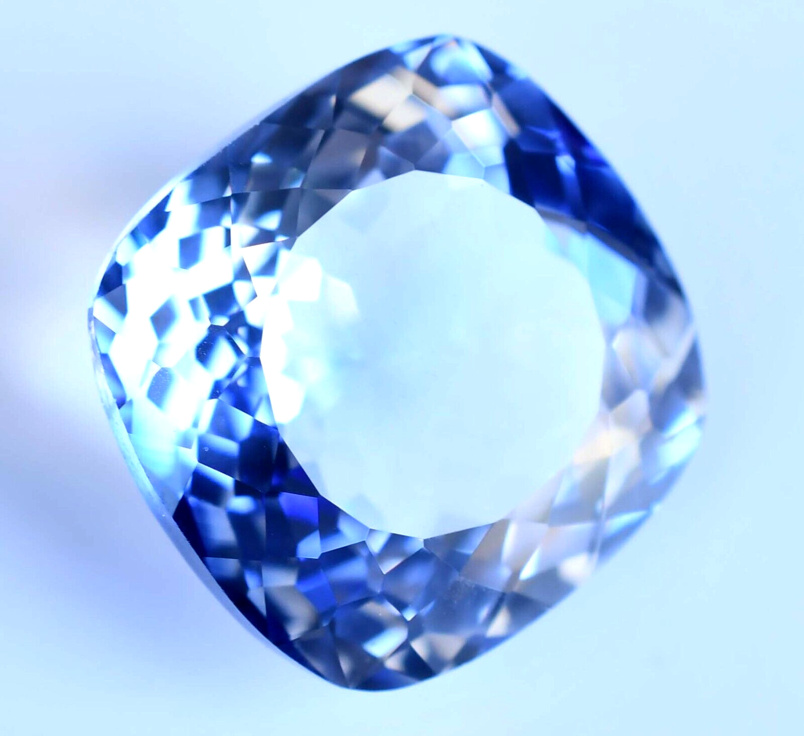 Natural Blue Sapphire 40.55 Ct FLAWLESS Certified Montana Treated Loose Gemstone