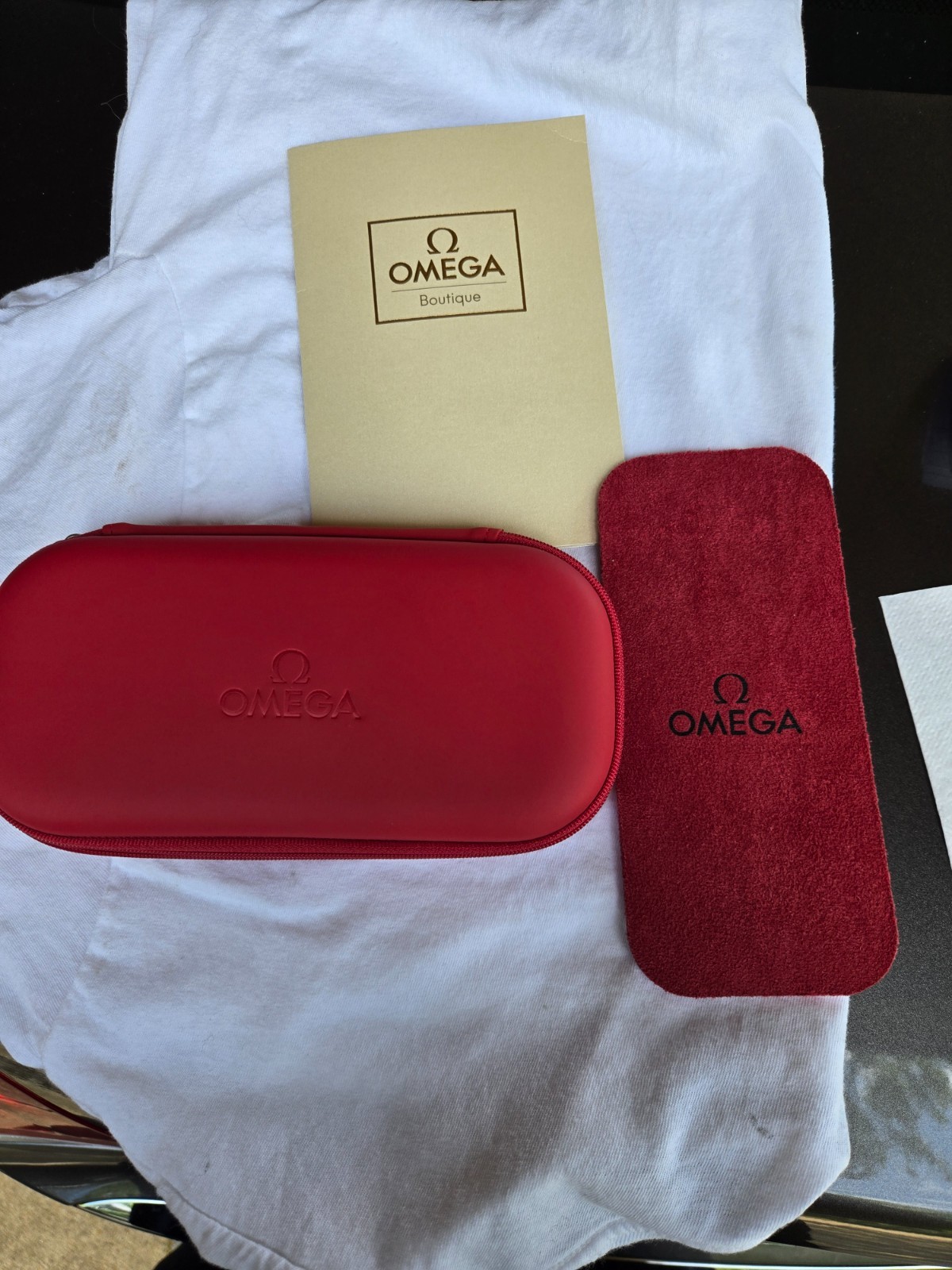 GENUINE OMEGA RED WATCH OR TOOLS TRAVEL CASE ZIPPERED, SIGNED ZIPPER PULL, PAD!!