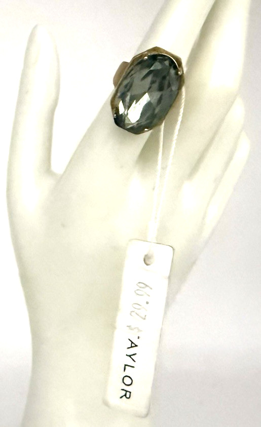 NWT ANN TAYLOR Large Smoky Graphite Oval Rhinestone Cocktail Ring Size 7