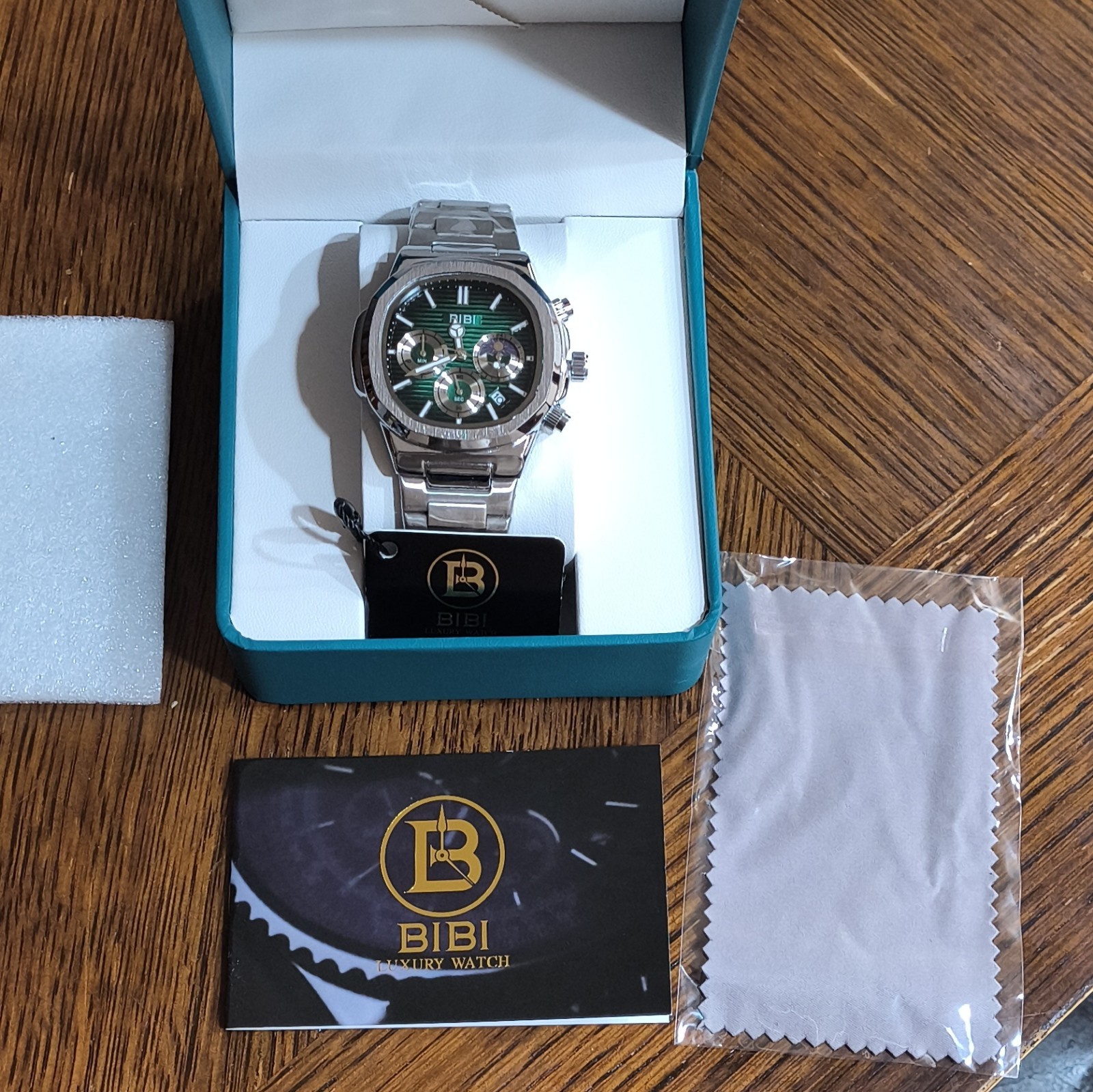BIBI Chronograph Quartz Green Textured Dial Steel Bracelet Watch w/ Box Manual