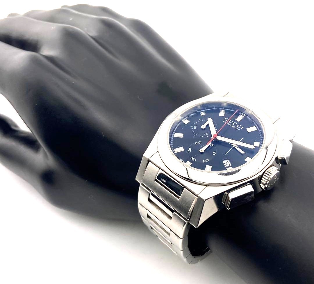 GUCCI Pantheon Chronograph 115.2 Watch Black Dial Steel Silver Men Used