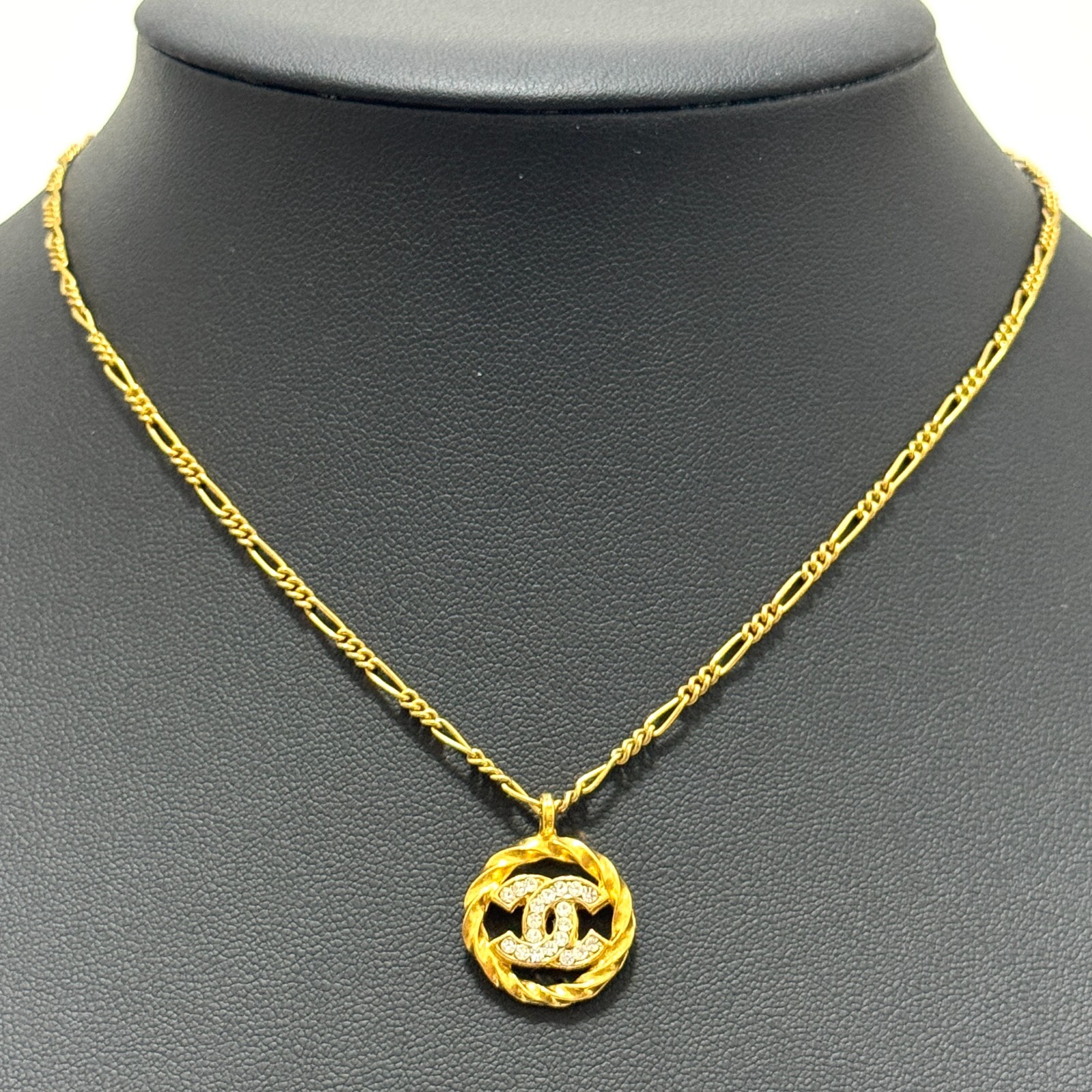 CHANEL 3438 CC Logo COCO Mark Necklace Rhinestone Gold Vintage Authentic JAPAN