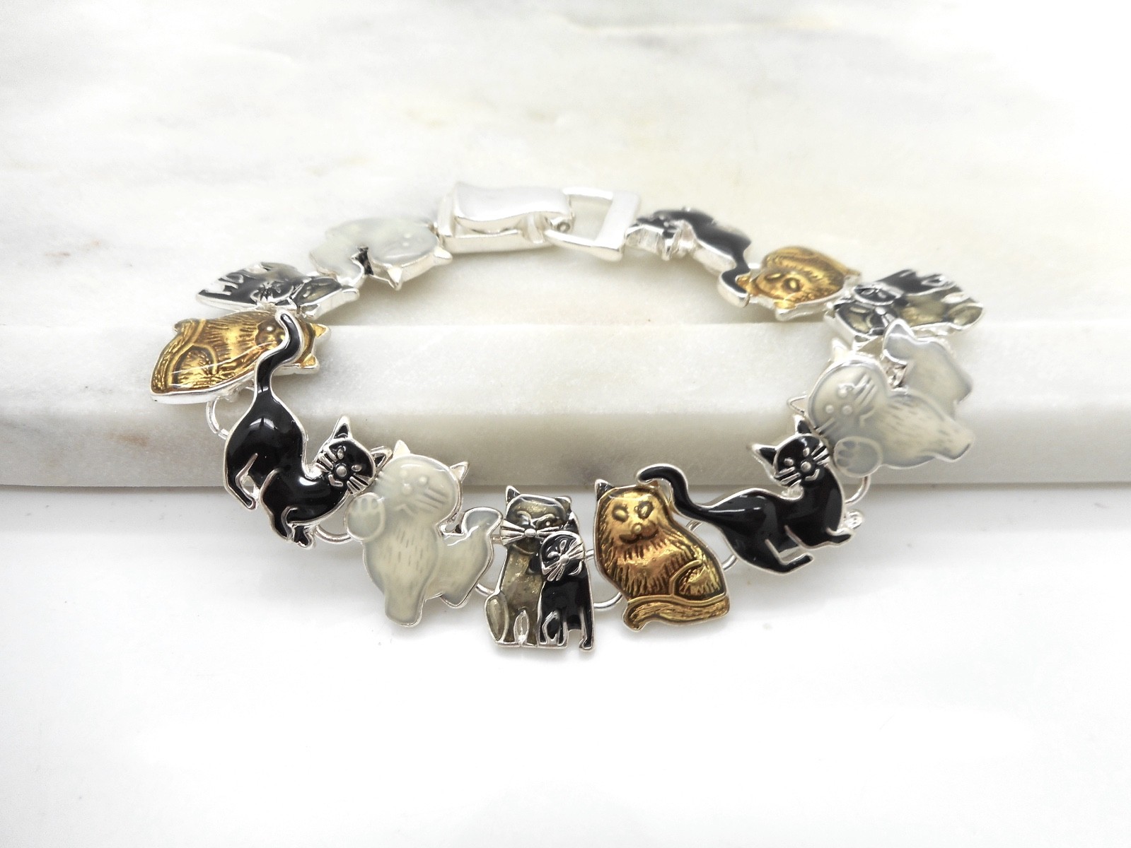 Cat Enamel Kitty Charm Bracelet Silver Plated Magnetic NEW