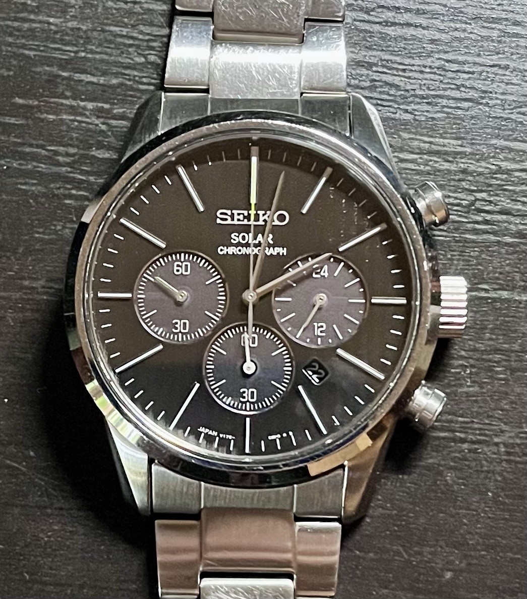 Seiko V175-0BJ0 solar chronograph Black Panda