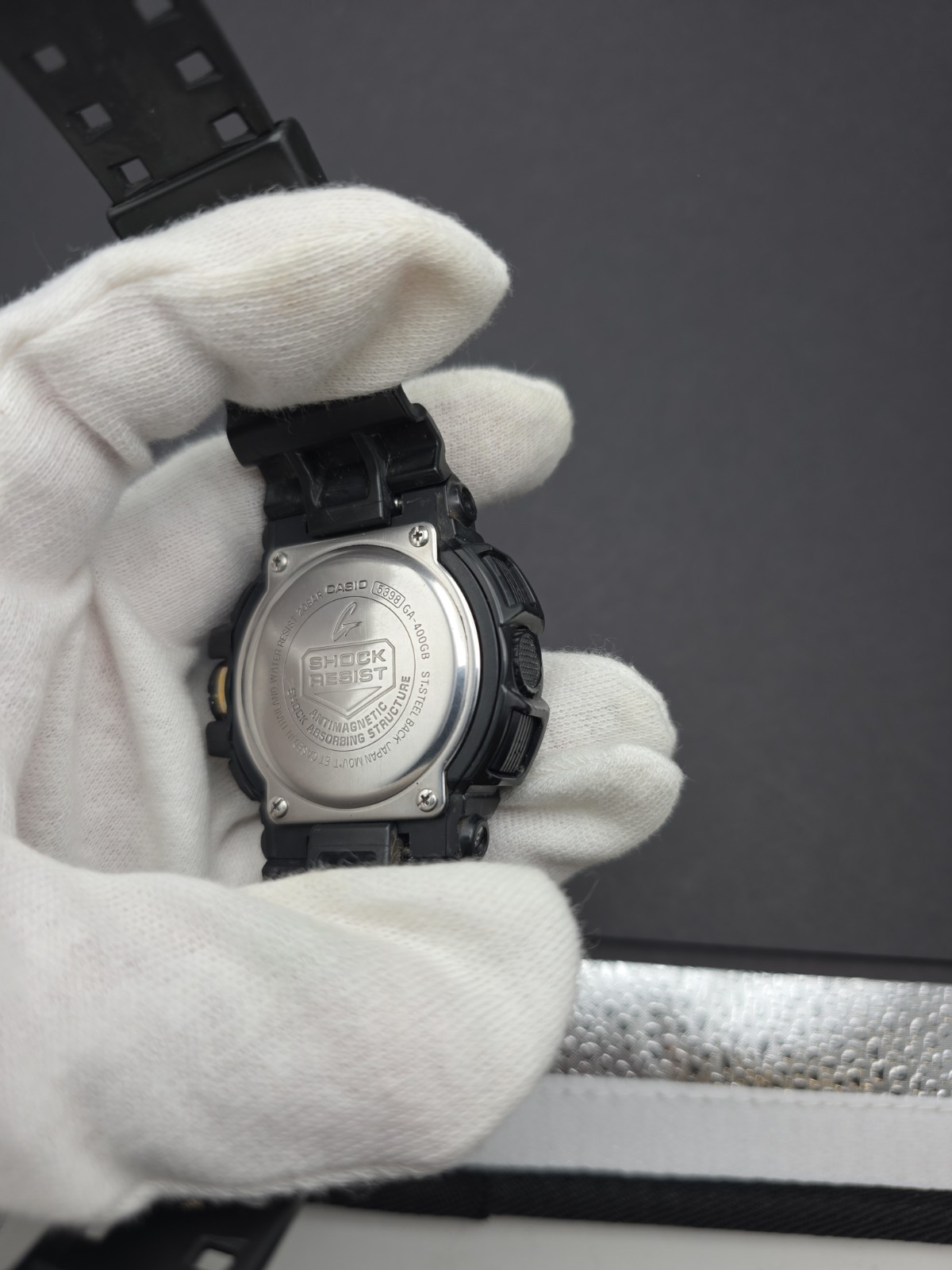 CASIO G-SHOCK GA-400GB-1A9 New Battery Look at pictures