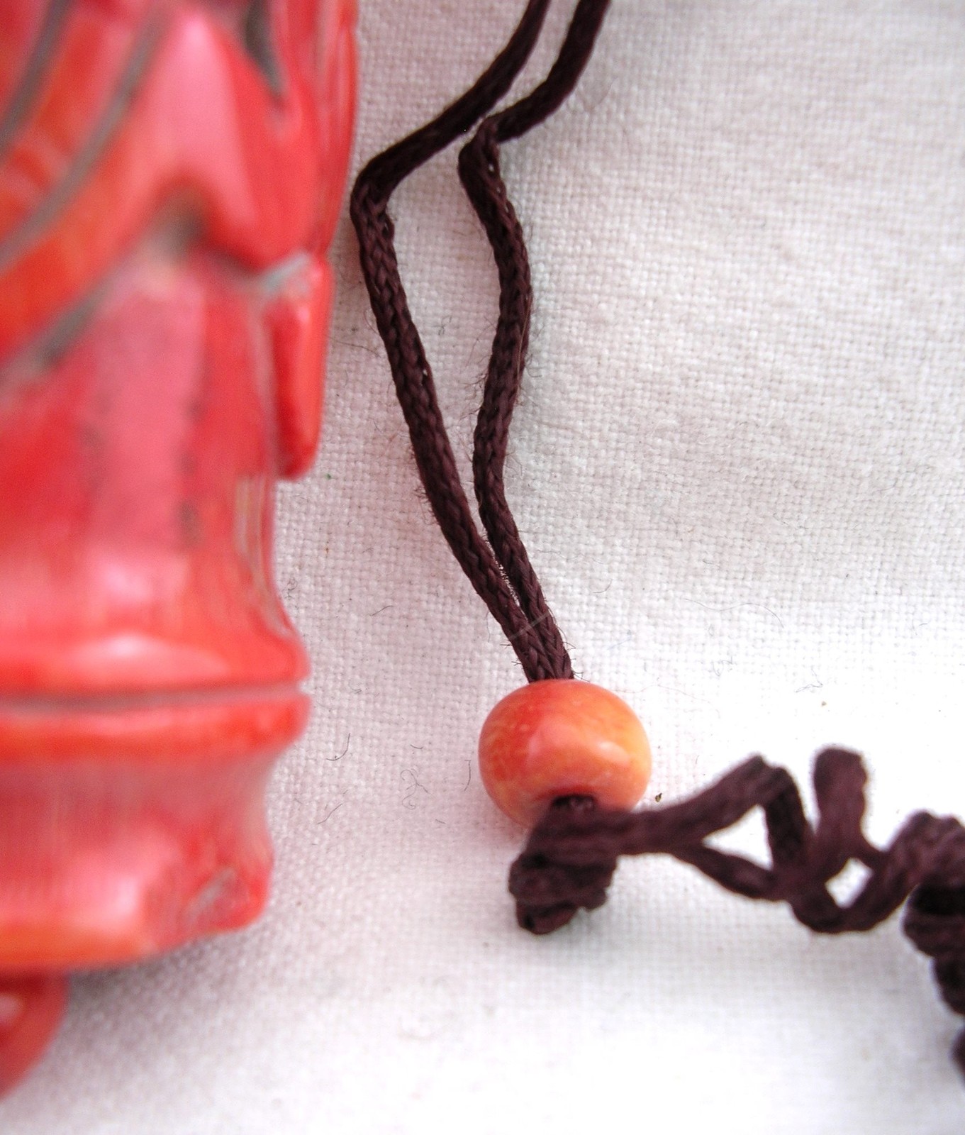 CHINA VINTAGE BAMBOO CARVED SALAMANDER CORAL PENDANT 55mm