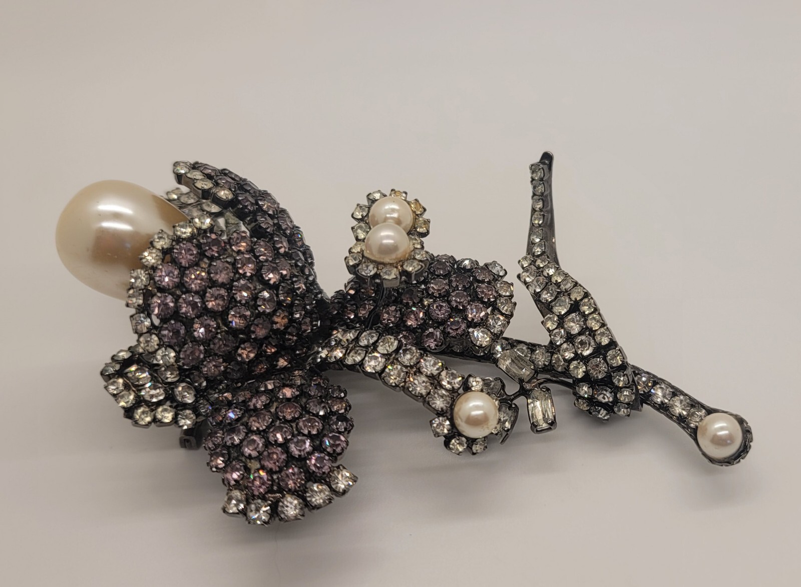Lawrence Vrba Stunning Large Rhinestone Purple Flower Pin Brooch See Description