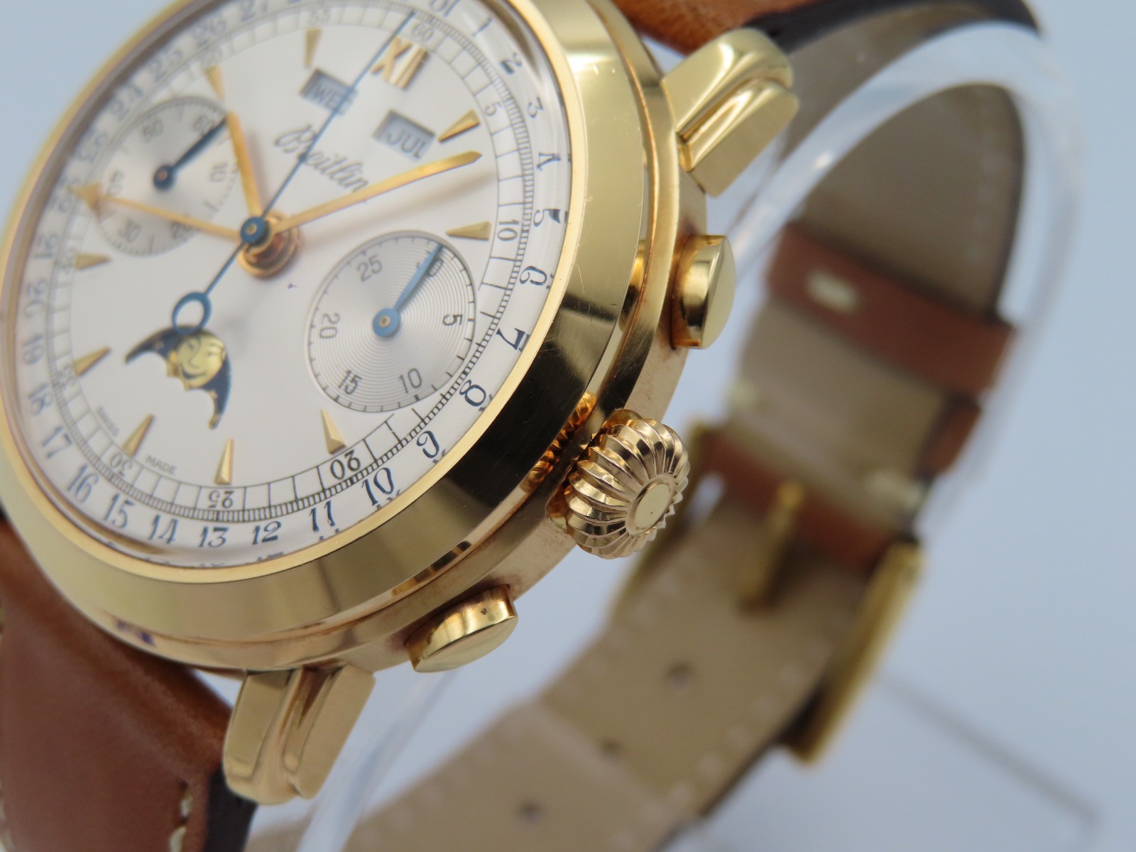 1980’s Breitling Montbrillant Calendar Moonphase 1940 18k Rose Gold Wristwatch