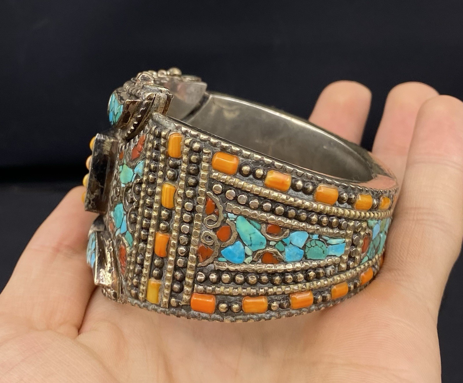 Beautiful Vintage Nepali Turquoise & Coral Bracelet