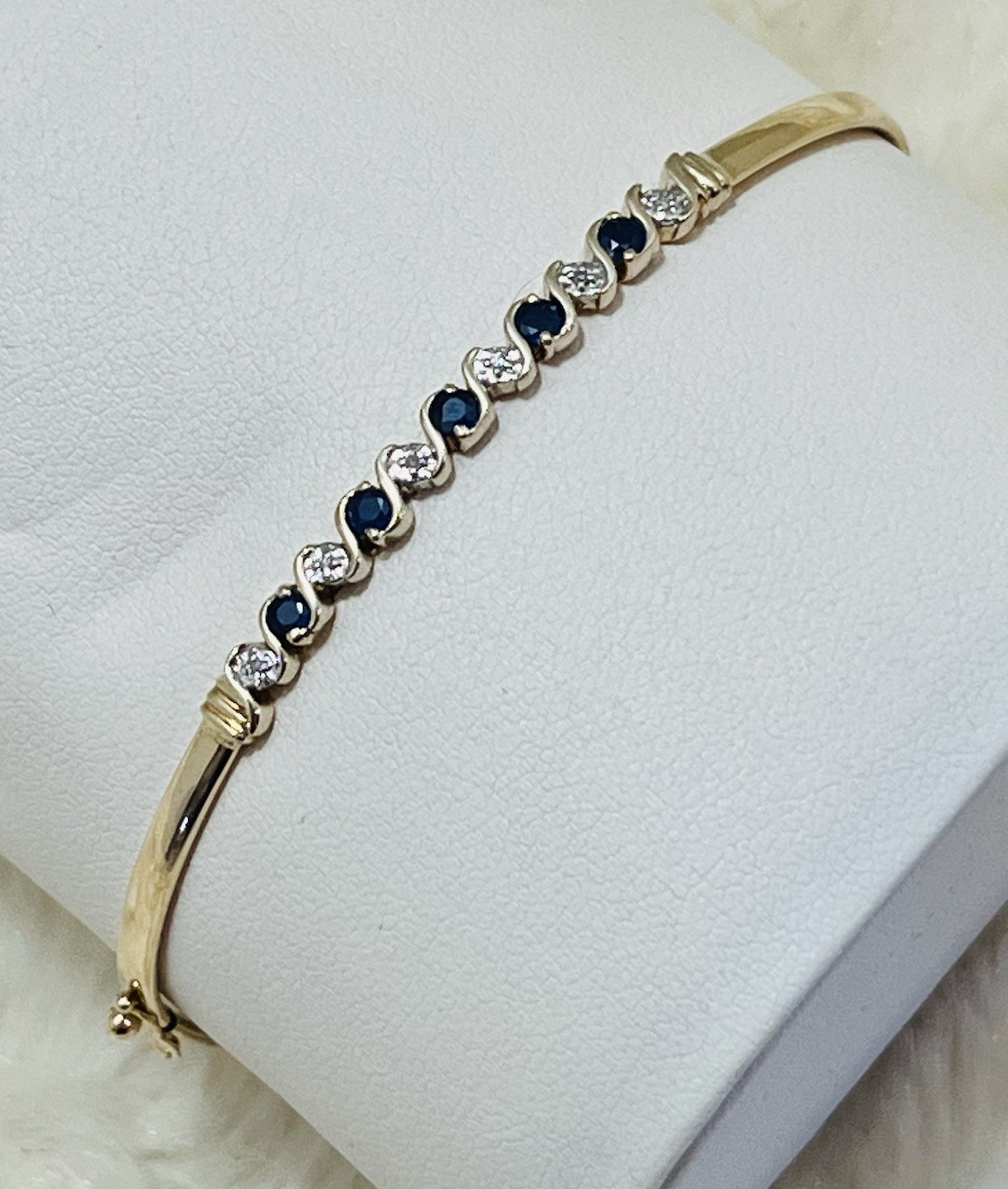 10K GOLD DIAMOND & SAPPHIRE BANGLE BRACELET VINTAGE IRVING M. PLANICK EUC