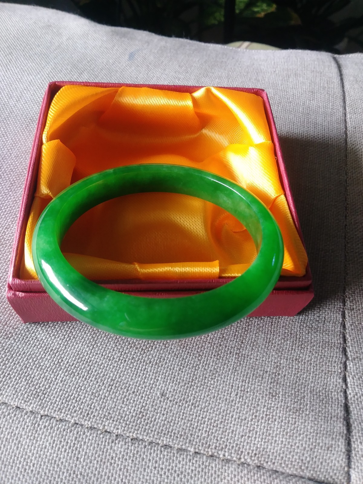Genuine imperial green jade jadeite bangle 59mm/7.25/45.5g