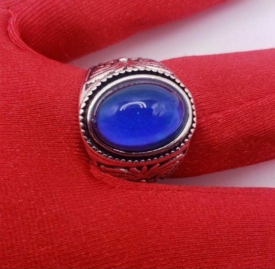 Men and Women Silver Mood Ring Color Change Size 7, 7.5, 8, 8.5, 9, 9.5, 10, 11