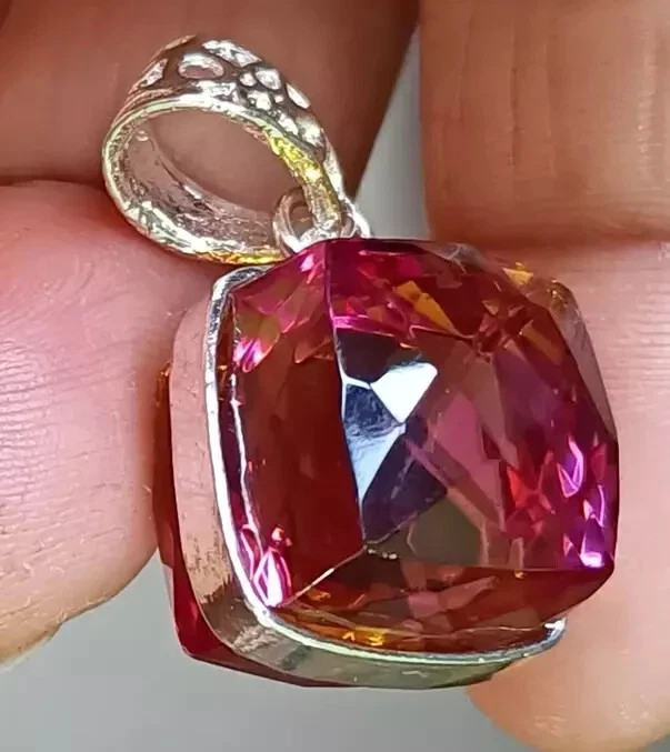 Natural Alexandrite Color Change Gemstone 50.22 Ct+ 925 Solid Silver Pendant