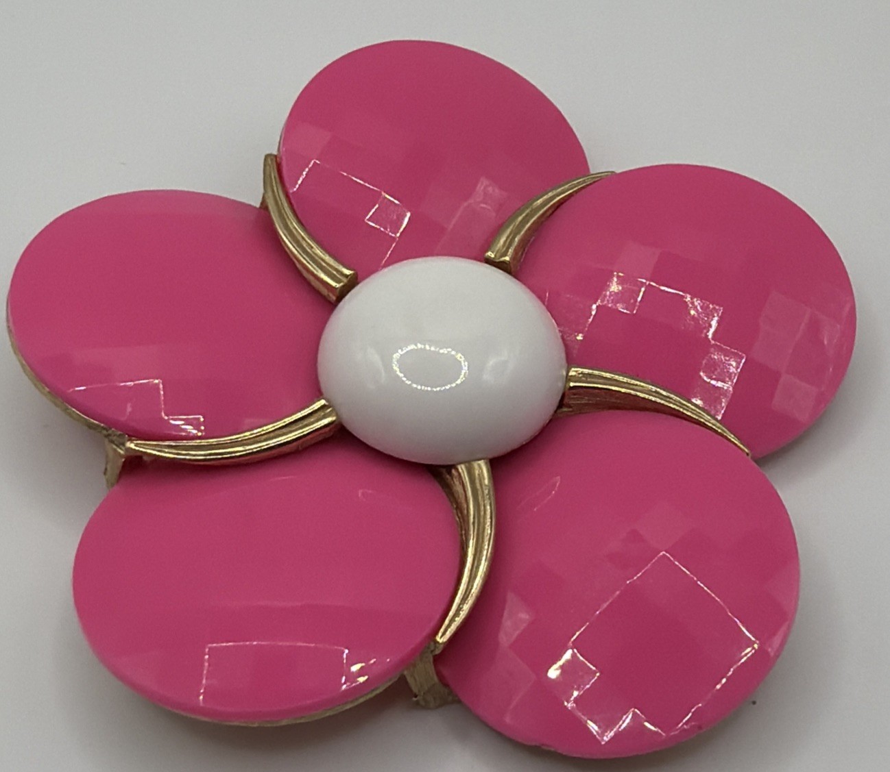 Vintage Crown Trifari Large Pink & White Faceted Petal Brooch 2.75”